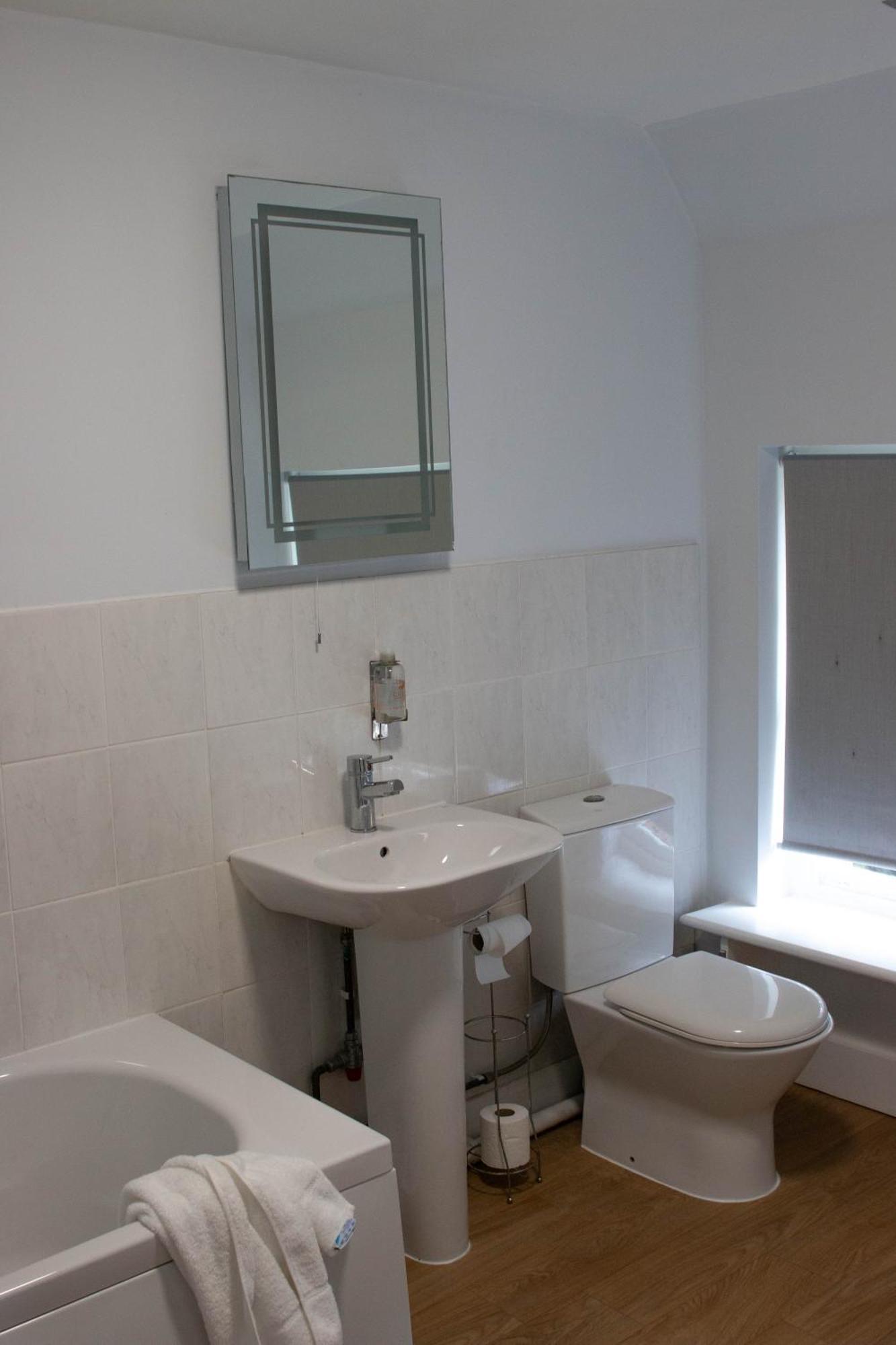 Chalk Farm Ldc Hotel Истборн Екстериор снимка